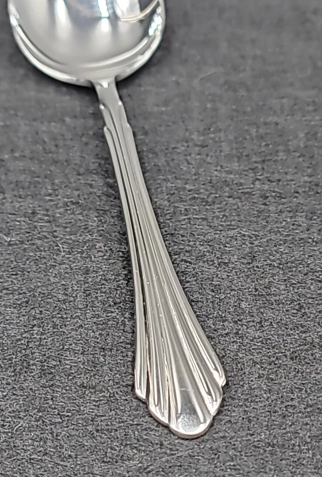 Retroneu Stainless BARRINGTON Set/4 Place Oval Soup Spoons & 4 Cocktail ForksNEW - Image 2 of 4