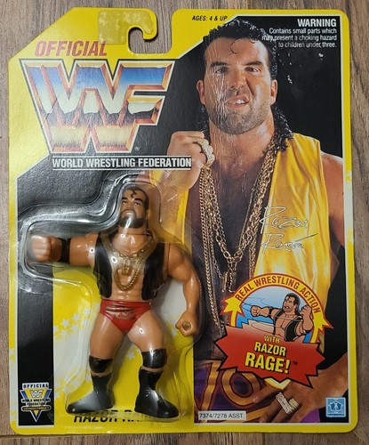 WWF Hasbro Razor Ramon Yellow Card Series 7 MOC Ve...