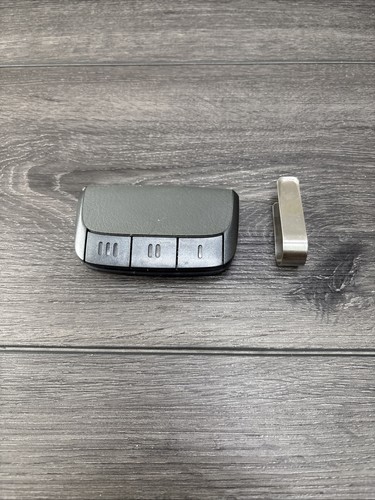 LiftMaster 895MAX Telecomando per porta garage premium a 3 pulsanti con clip e batterie