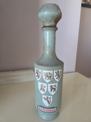 Vintage Old Fitzgerald Tournament Decanter Wedgwood Green 12.5  1957/1963