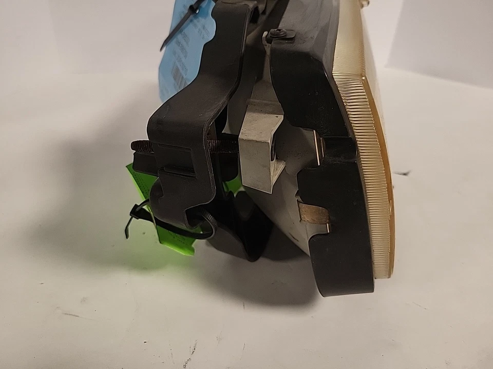 1998 - 1999 Isuzu Amigo Front Left Driver Side Headlight Assembly. PP2 - Image 4 of 4