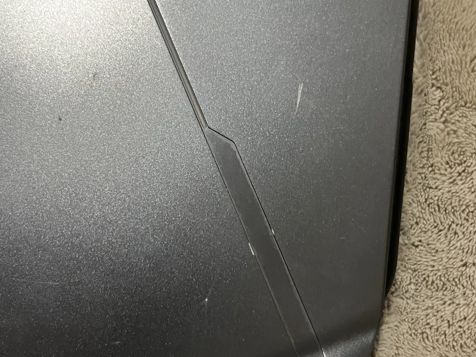 Dell Alienware 17 R3 Gaming Laptop - Image 4 of 4