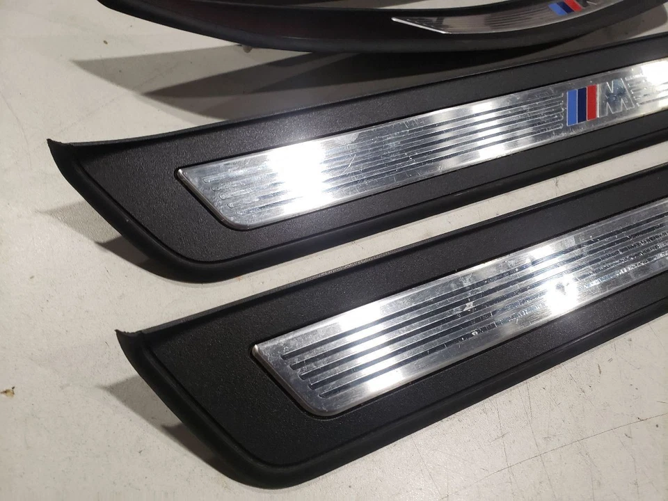 BMW 535i F10 2011 sedán automático - juego de molduras de umbral de puerta deportivo M - OEM 8050053 8050047 Foto 2 de 4