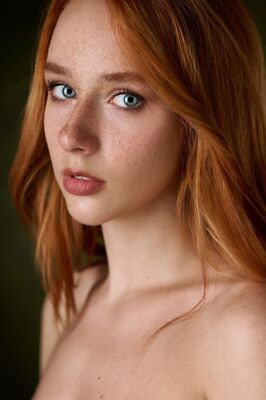 Anime Max Pyzhik Women Redhead Blue Eyes Freckles  Gaming Mat Desk 6329