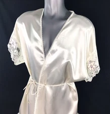 Val Mode Vintage Robe Dressing Gown Lace Embroidered Trim Made In USA Women M
