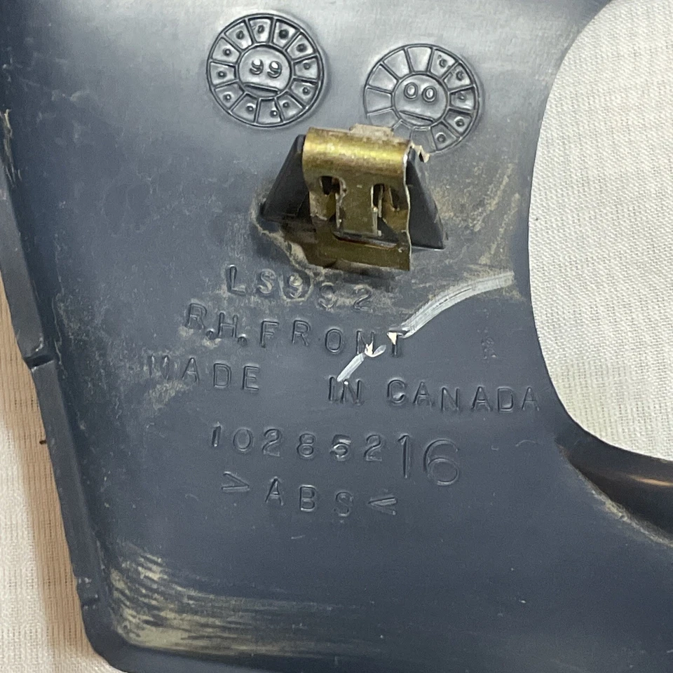 Chevrolet Impala 2000-2005 juego de bisel de manija de puerta interior OEM Foto 4 de 4