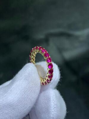 Eternity Ring aus 18 Karat Gelbgold Sterlingsilber Rosasaphir Größe R 7