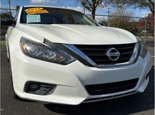 2017 Nissan Altima 2.5 SR Sedan 4D