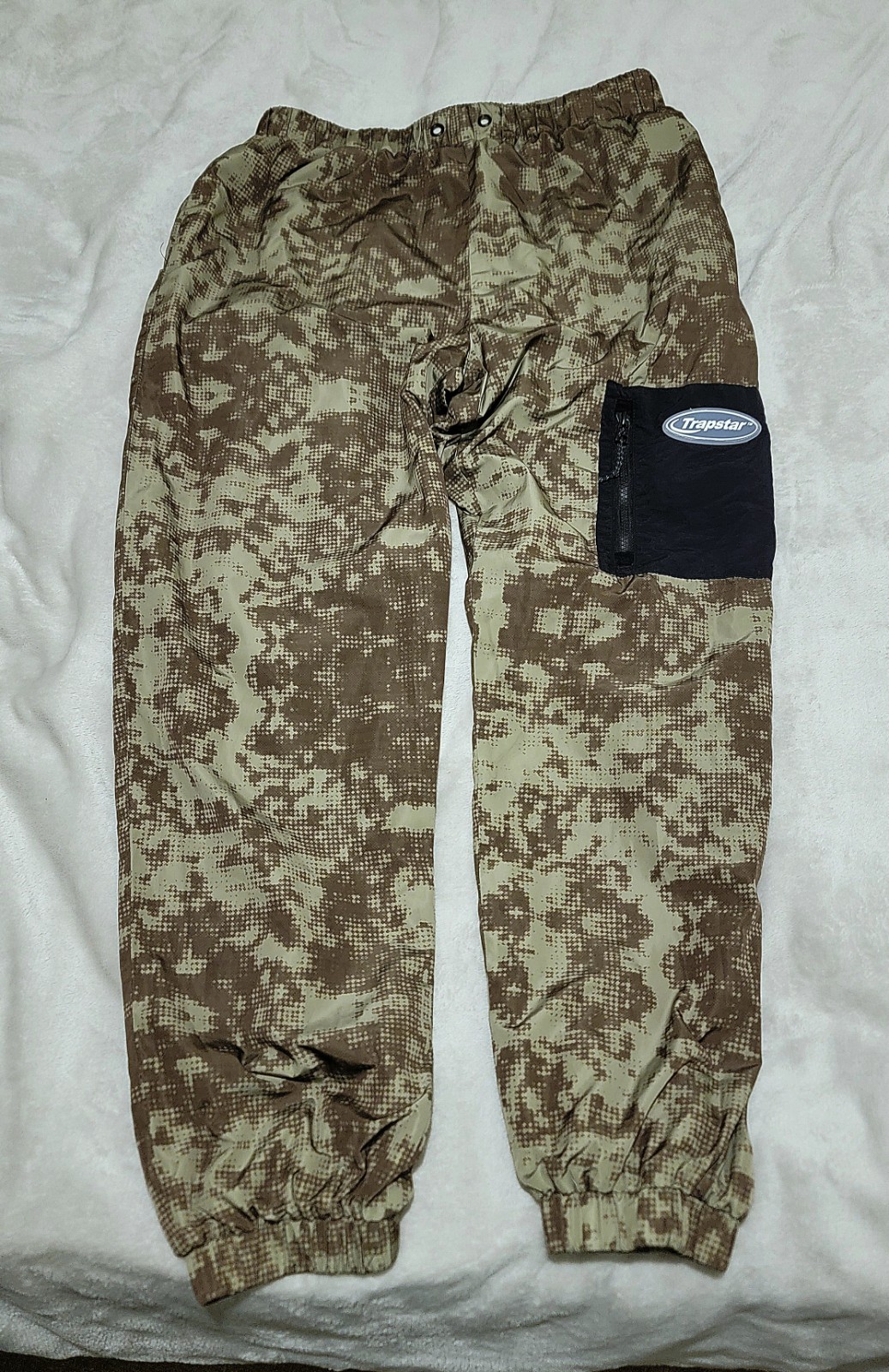 Large Trapstar Hyperdrive Digital Camo Track Bott… - image 1