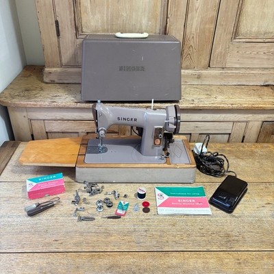 Vintage Singer Nähmaschine 185K ET702825 Zubehör Anleitung Motor 1961