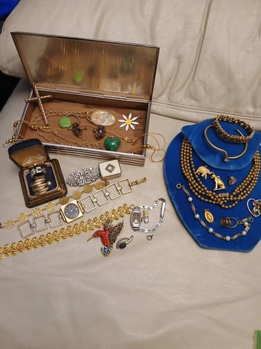 Vintage Jewelry Lot Some Gold Fill Some Sterling Silver Some Costume 291 Grams