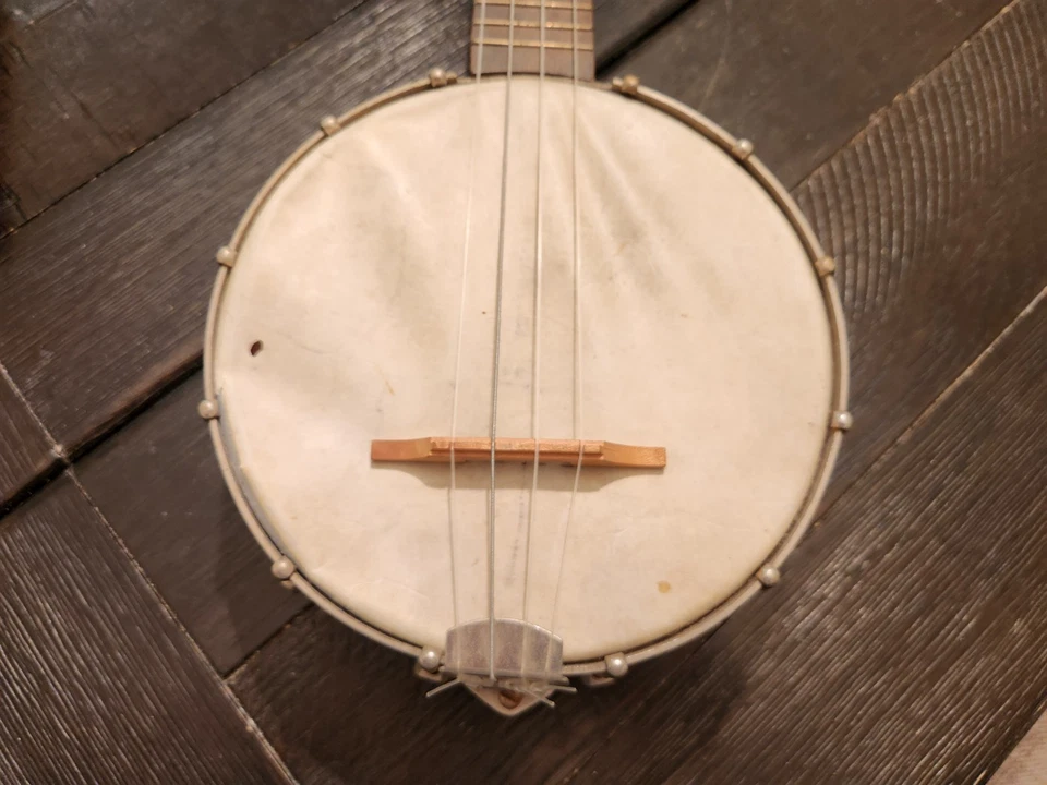 Rare Vintage SS Stewart Collegian #10 Maple Banjouke Banjolelle - Image 3 of 4