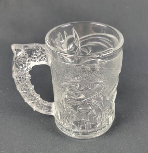 VTG 1995 "Batman Forever" NYC 3D Embossed Design DC Comics McDonalds Glass Cup - Picture 2 of 19