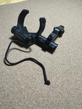 TruGlo Carbon Hybrid Drop Away Rest Black RH/LH