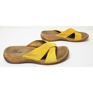 clarks yellow flip flops
