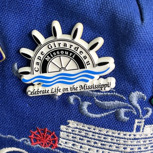 Paddlewheel Steamboat Trucker Hat Vintage Delta Queen Cap with Collectible Pins - Picture 9 of 18