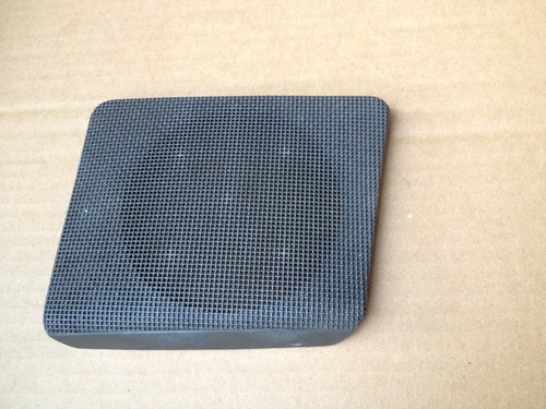 B900/  VW Passat B3 35i Armaturenbrett rechts Lautsprecher  Abdeckung 357857248