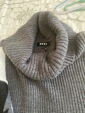 New Without Tags DKNY Women  s Grey/Black/White Turtleneck Sweater - size M