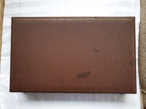 VINTAGE 1940's REGENT OF LONDON PETIT POINT VANITY SET IN ORIGINAL CASE - Picture 20 of 24