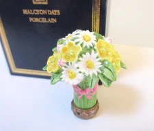 Halcyon Days Desk Seal 1989 Daisies Flower Bouquet Carnelian Base