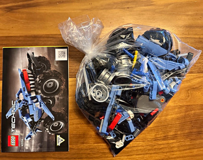 LEGO Technic 42134 Monster Jam Megalodon Pull-Back 2-in-1 Set 7+ Schachtel