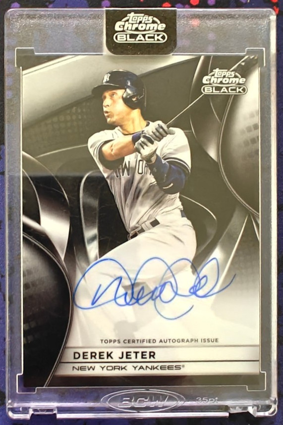 DEREK JETER 2025 Topps Chrome Black Encased On-Card Blue Ink Auto CBA-DJ Yankees