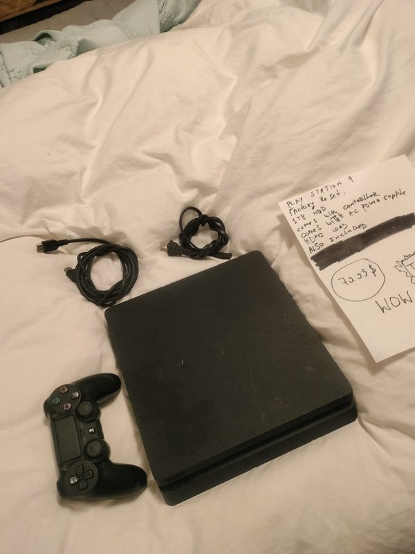 PlayStation 4 Slim Edition 1000 GB Black Console