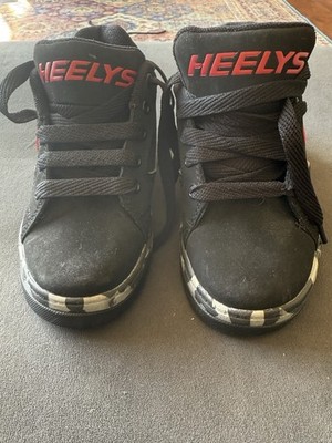 Heelys Propel 2.0 Black/Red Youth Size 1 (YTH1) Roller Shoes   Gently Used