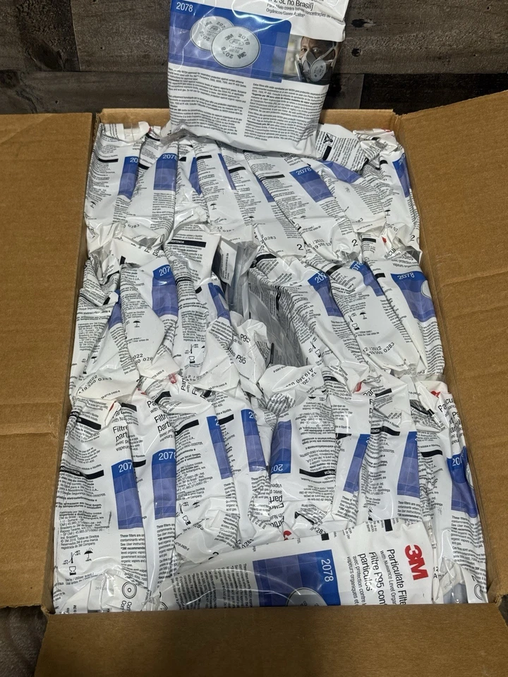 Box of 50 3M 2078 P95 Particulate Filter Nuisance Level Organic Vapor/Acid Gas - Image 2 of 4