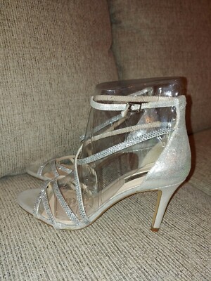 INC International Concepts Women Pearl Silver GEMM2 Sandals US 8M