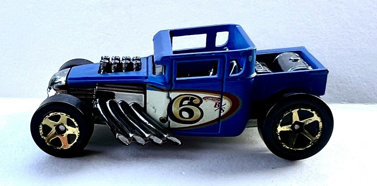 Vintage Hot Wheels Bone Shaker B46 Hot Rod Number 6 Car Toy Race