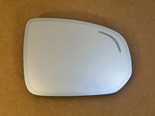 Volvo XC60 Original RIGHT RH Mirror glass with Heating Dimming Zone