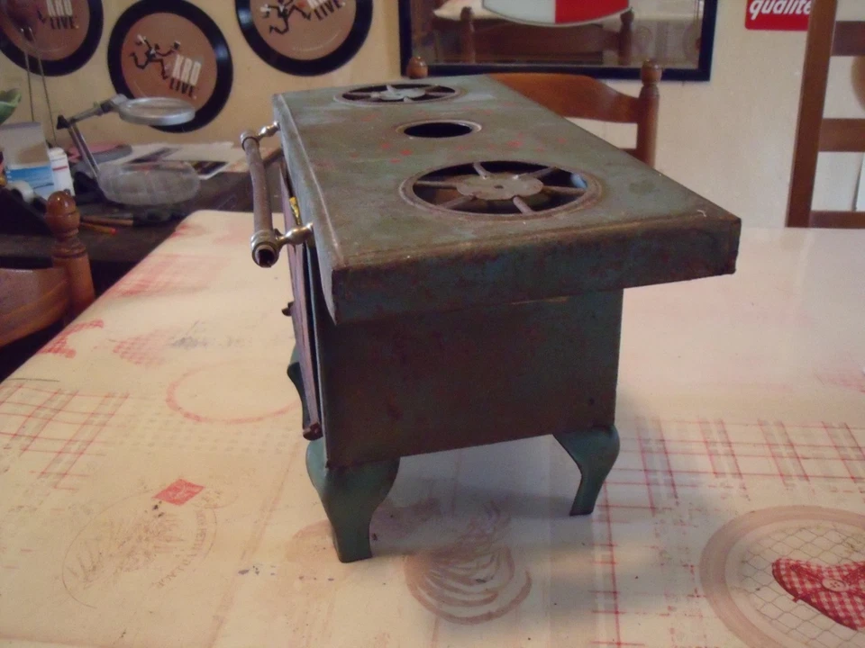 Ancien jouet tôle cuisinière tole vintage dinette - Photo 3/4