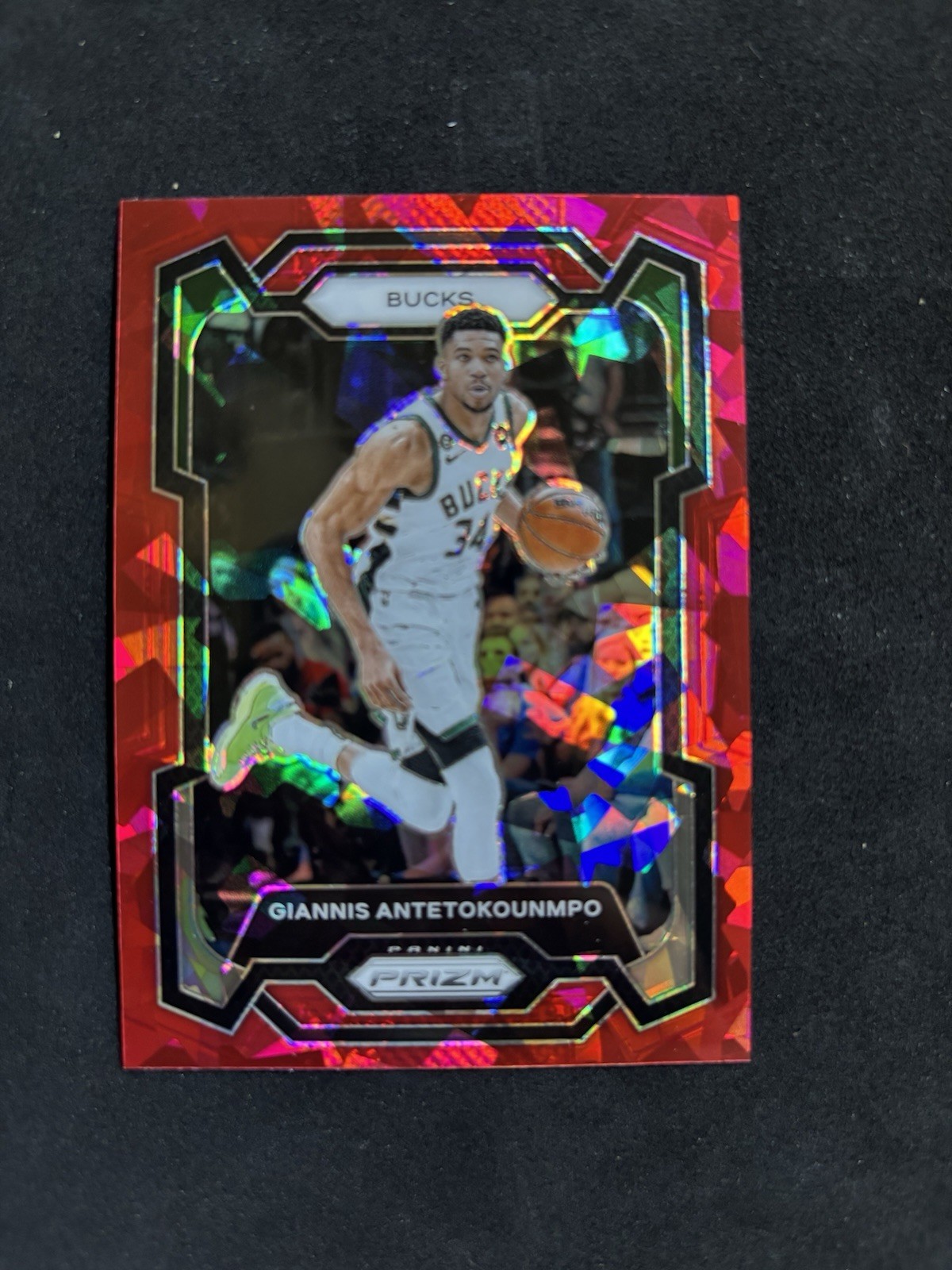 2023-24 Panini Prizm Giannis Antetokounmpo #103 Red Cracked Ice