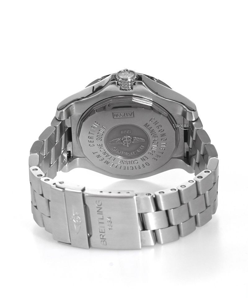 Breitling Avenger A17330 45.4 mm