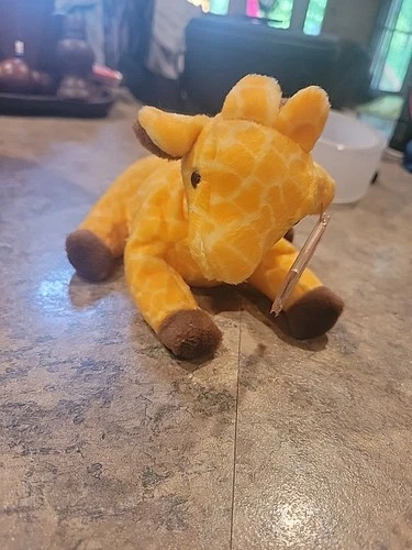 Vintage 1995 TY Beanie Babies Collection - Twigs the Giraffe w/ Tags