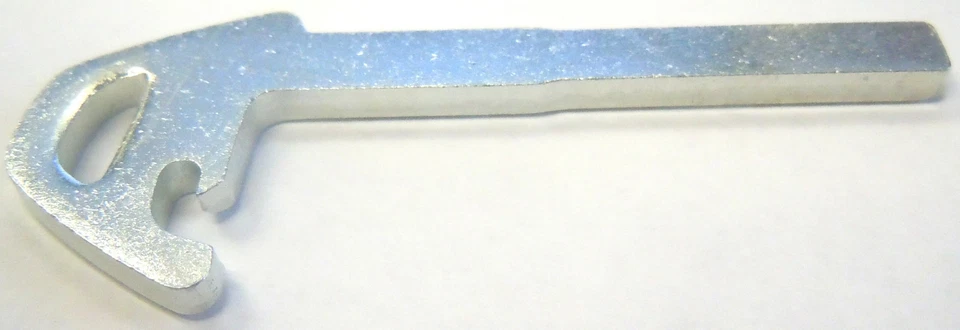 1 Novo Valet Chaveiro em Branco Lâmina de Inserção Remota Para Volvo V50 2005-2011 LTQV0315TX - Imagem 2 de 4