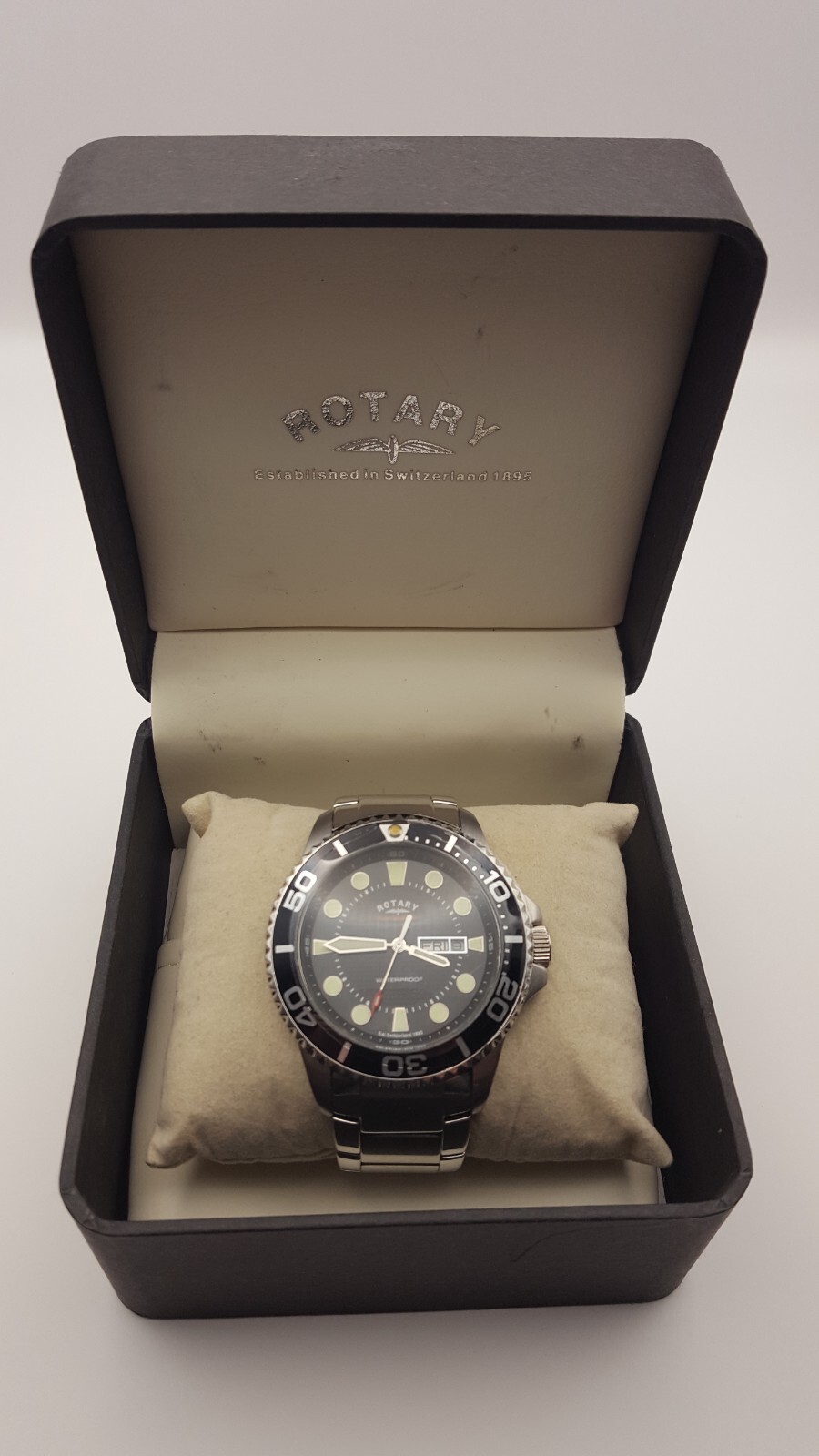 SWISS ROTARY CHRONOSPEED STAINLESS STEEL MEN'S QUARTZ DIVERS WATCH WITH DAY/DATE