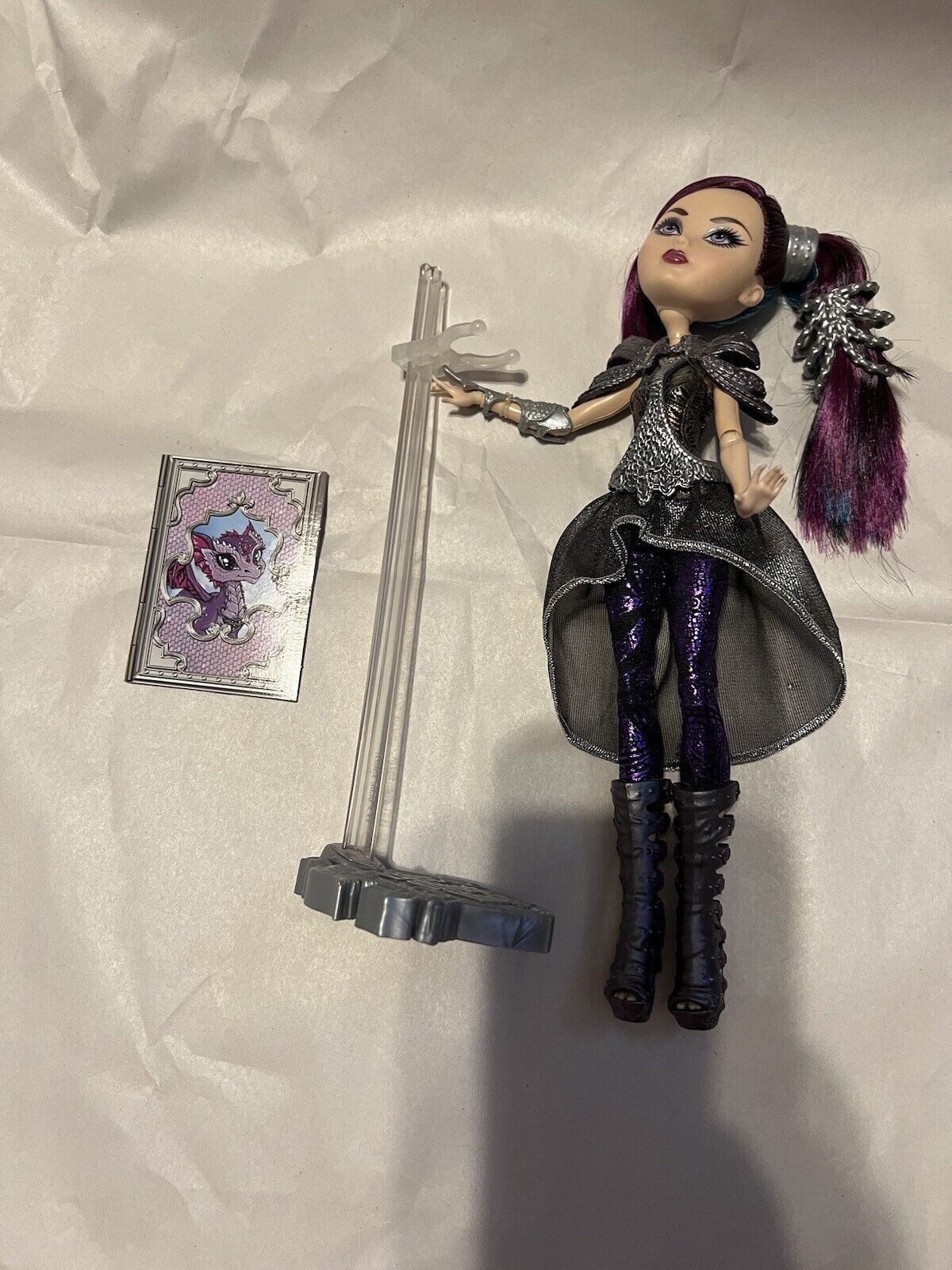 Acessório Boneca Ever After High Cabeça Raven Queen Dragon Games