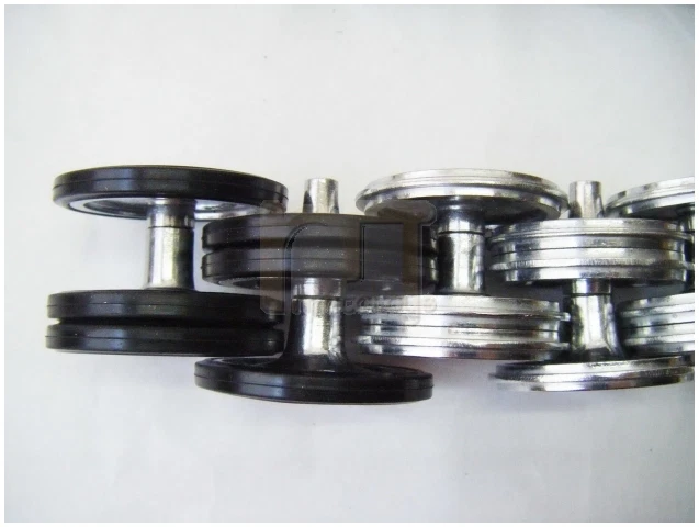 Metal Henglong 1/16 German Tiger I RC Tank Road Wheels W/ Bearings - Image 3 of 4