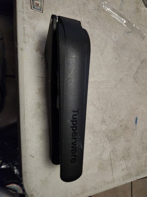 tupperware garlic press ( No Box ) ( Read Description)