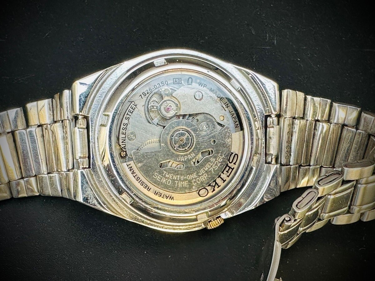 極美品　SEIKO5 7S26-03S0 逆輸入　21石　自動巻　デイデイト 極美品 SEIKO5 7S26-03S0 逆輸入 21石 自動巻 デイデイト - メルカリ