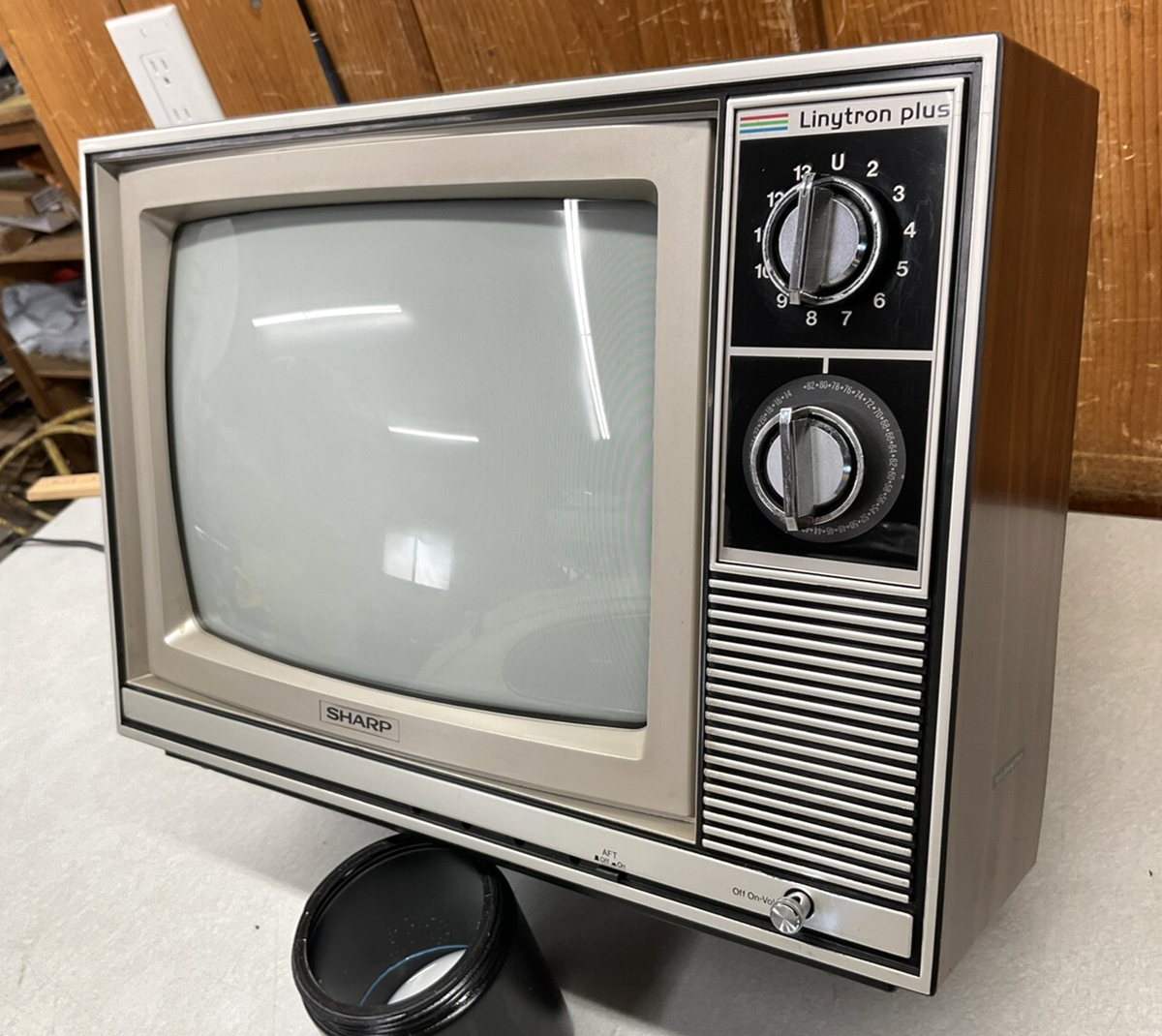 Vintage 1983 Sharp Linytron Plus TV Television 80s Decor