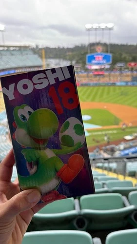 🐸🔵 Yoshi Super Mario LA Dodgers Yamamoto Bobblehead SGA 3/31/26 🔵🐸
