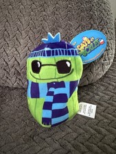 Cats vs Pickles Cool Beans 508 Green Pickle Plush with Scarf and Sunglasses NWT