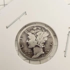1942 P - 10C Mercury Dime / 90% Silver Coin.