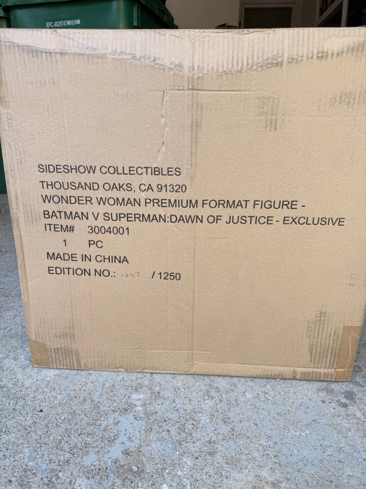 BATMAN VS SUPERMAN MUJER MARAVILLA FORMATO PREMIUM ESTATUA ESPECTÁCULO LATERAL 2017 $238/2000 Foto 2 de 4