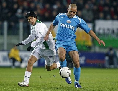 Luis Suarez of FC Groningen Alex of PSV during the Dutch Eredivisi- Old Photo