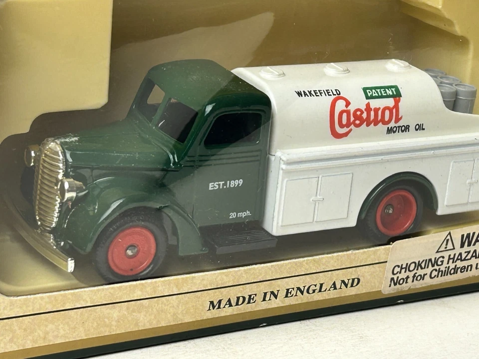 Camión cisterna de aceite Ford Castrol Lledo Days Gone 1939 con caja Foto 4 de 4