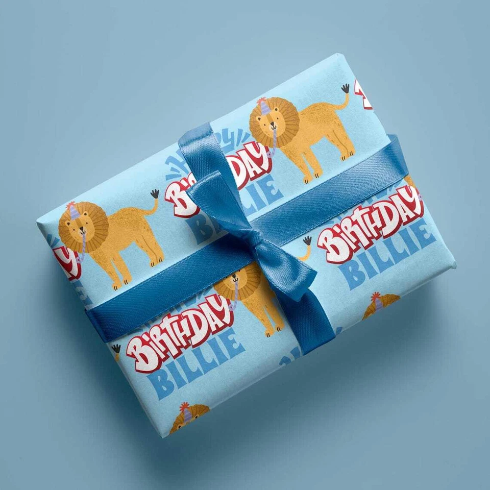 Rollo de papel de envolver personalizado feliz cumpleaños con nombre león juguetón envoltura de regalo Foto 2 de 4